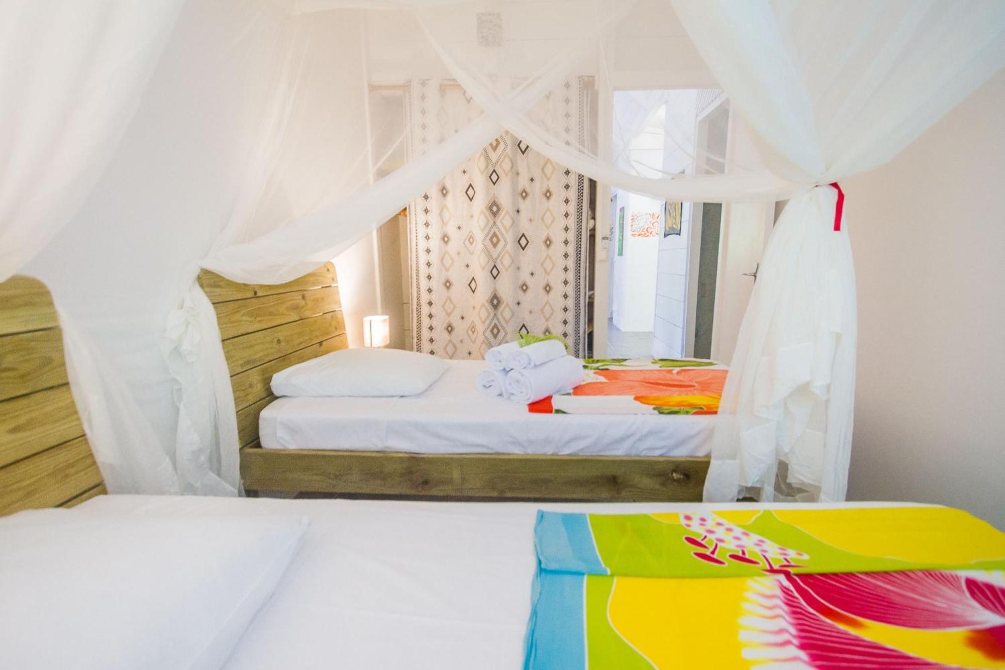 Ecolodges Karet Deshaies Exterior foto